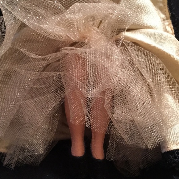 Vintage Madame Alexander Evening of Romance Doll LE - Picture 4 of 8